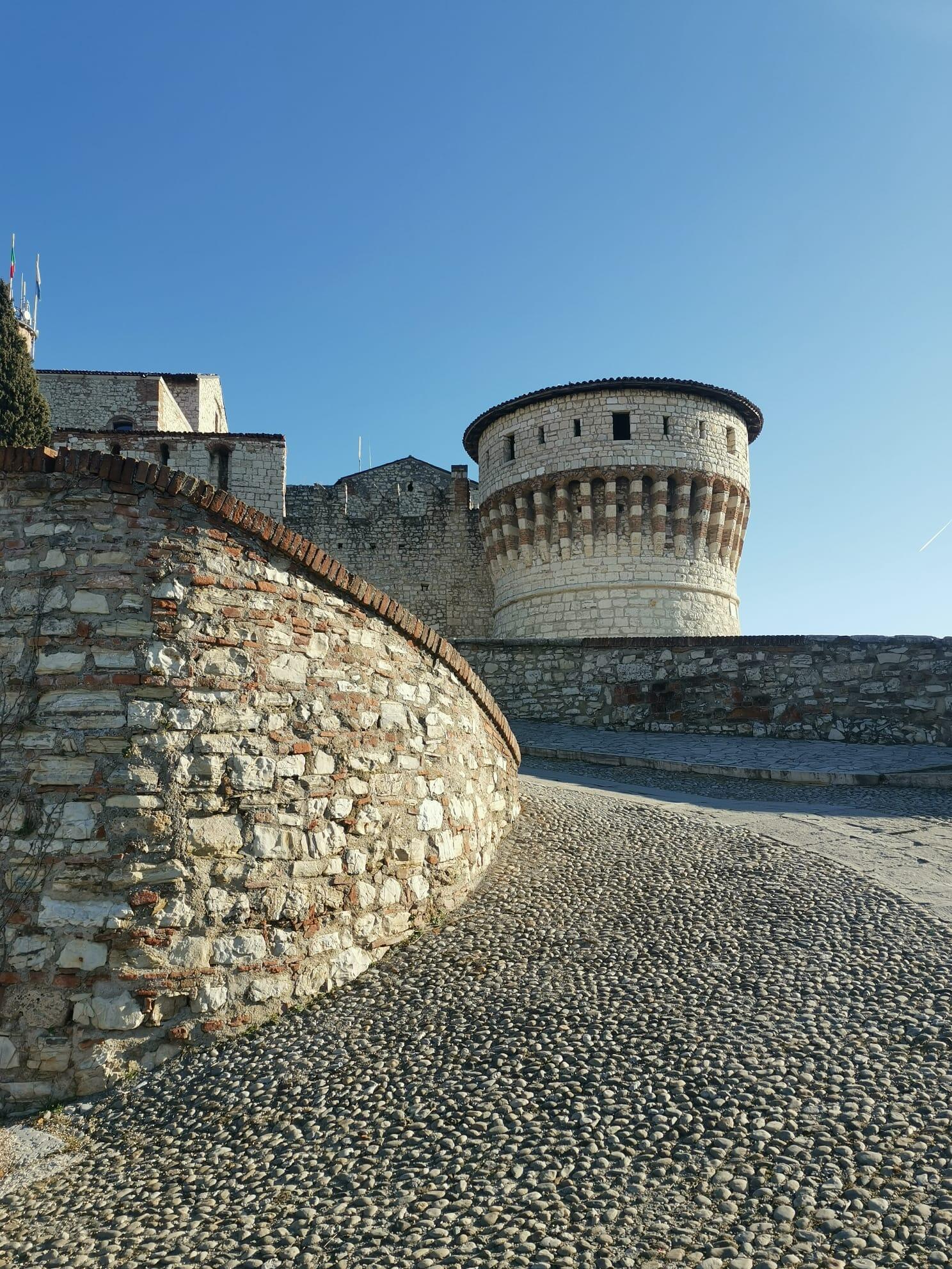 Visita guidata del Castello di Brescia - Itinerario turistico del Falcone d'Italia - Tour di Brescia - Maddalena Carnaghi - La mia guida di Brescia - in evidenza